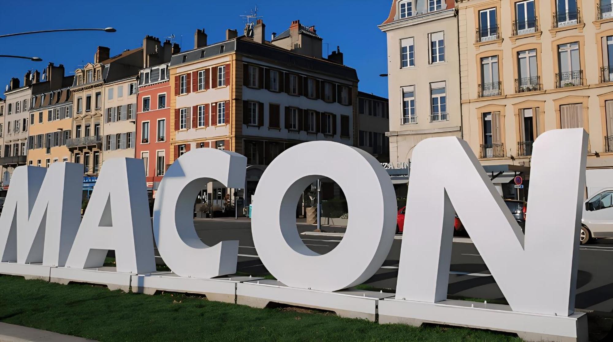 شقة Le Maconnais - Hyper Centre Macon - Parking Gratuit - A 600M De La Gare المظهر الخارجي الصورة